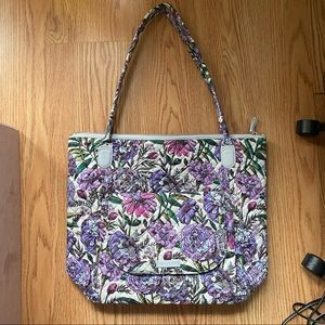 🌸Vera Bradley Carson Tote - Lavender Meadow